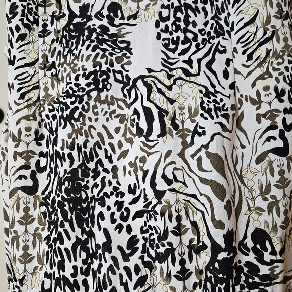 Notations Woman Floral Animal Print Button Down Shirt Size 3X Roll Tab Sleeves - Picture 10 of 14